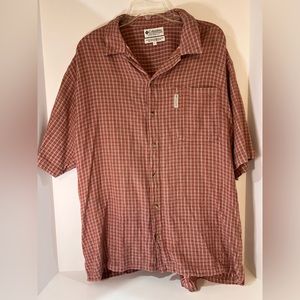 Colombia Men’s short sleeve button up shirt size L
